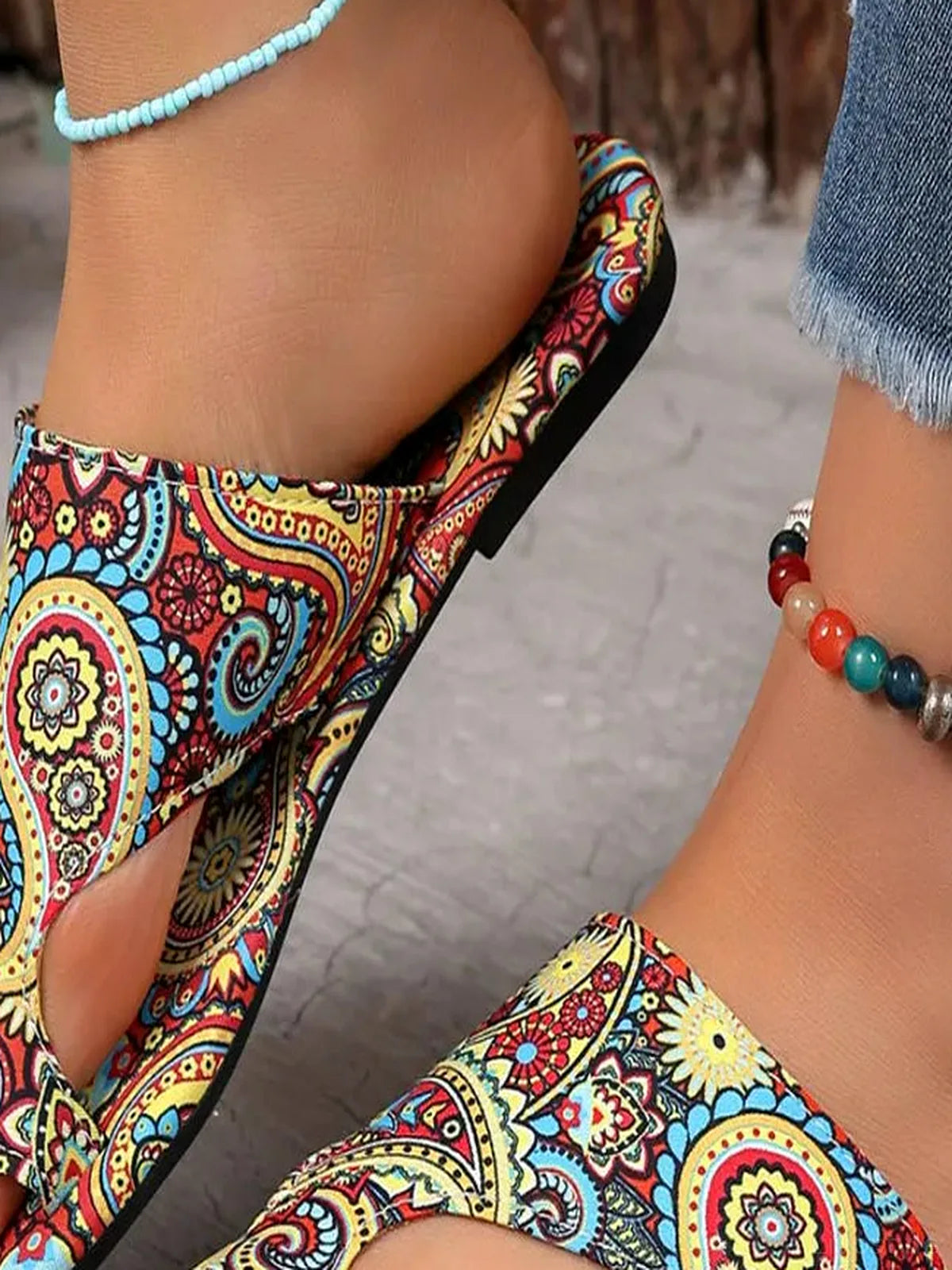 Paisley Print Boho Toe Loop Flat Sandals